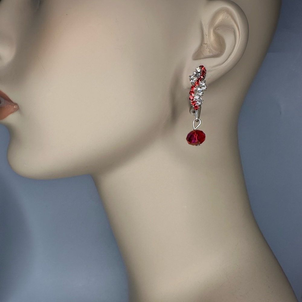 Red and White Pronged Jewel Earrings - Picture 2 of 3